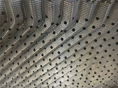 波纹填料的技术创新与在石油化工领域的关键应用实践