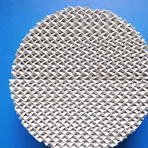 陶瓷波纹填料的耐湿热特性及其在潮湿环境工业塔中的稳定应用