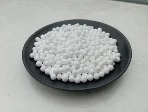 耐腐蚀陶瓷球在化工酸碱中和塔中的应用与性能优势