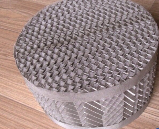 波纹填料在丙烯酸化工生产中的优化应用与关键作用