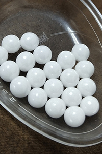 氧化锆球密度均匀性在研磨过程中的关键作用及其保障机制