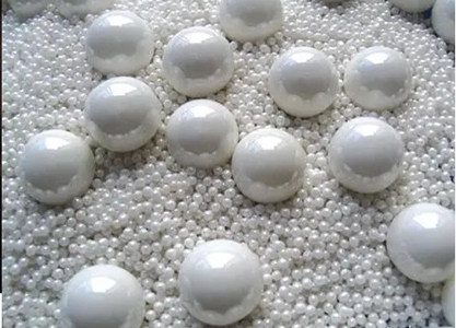 氧化锆球的卓越电绝缘特性在电子元件研磨加工中的广泛应用与性能优势