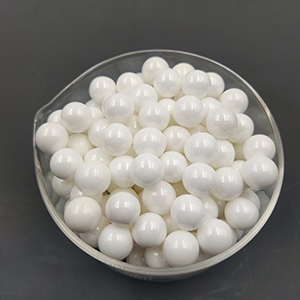 大直径高铝研磨珠在大型球磨机粗研磨中的性能与应用