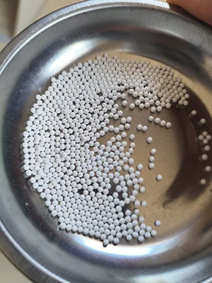 99.9%高纯氧化铝研磨球 油墨行业高纯度陶瓷珠
