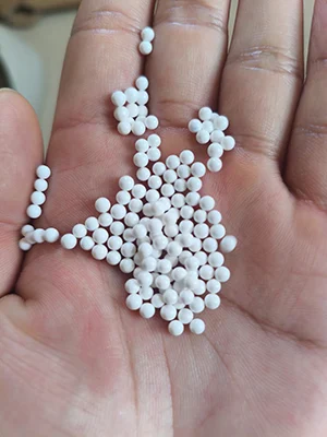 99.99%氧化铝研磨球 纳米粉料超细研磨陶瓷珠