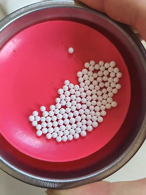 99.99%氧化铝研磨球 医药行业无杂质陶瓷珠