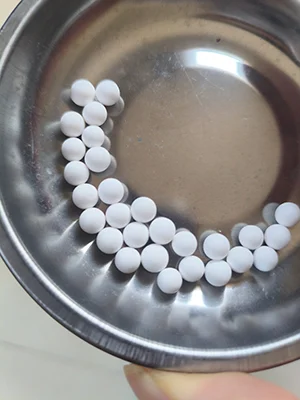 高纯99.99%氧化铝研磨球 光学玻璃超细研磨陶瓷珠