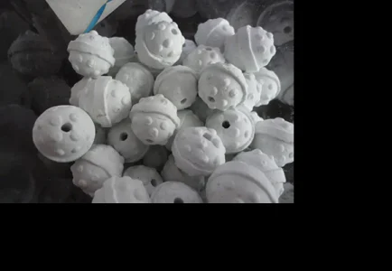 新能源制氢开孔瓷球 绿氢提纯反应器多孔填料球