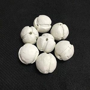 φ5φ16开孔多孔瓷球 医药中间体反应塔塔底垫层瓷球