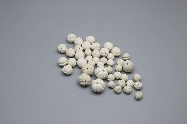多层填料配套开孔瓷球 塔盘格栅上层多孔支撑球