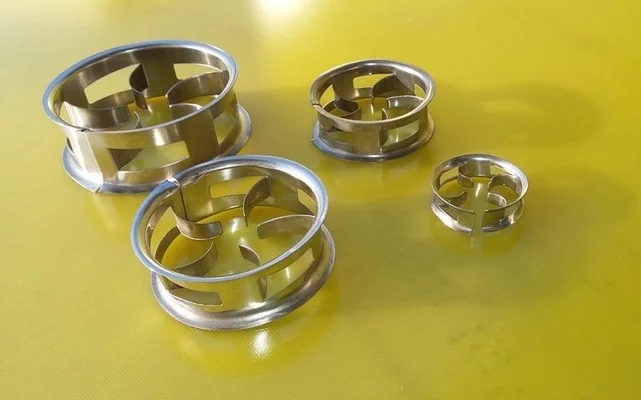 氯碱工业氯气干燥填料塔中金属阶梯环的脱水性能与应用分析实物图