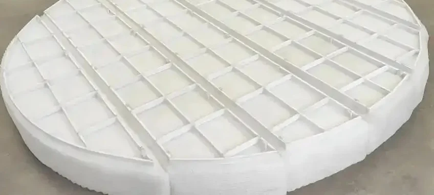 高盐雾潮湿工况下四氟除雾器的抗结垢性能分析